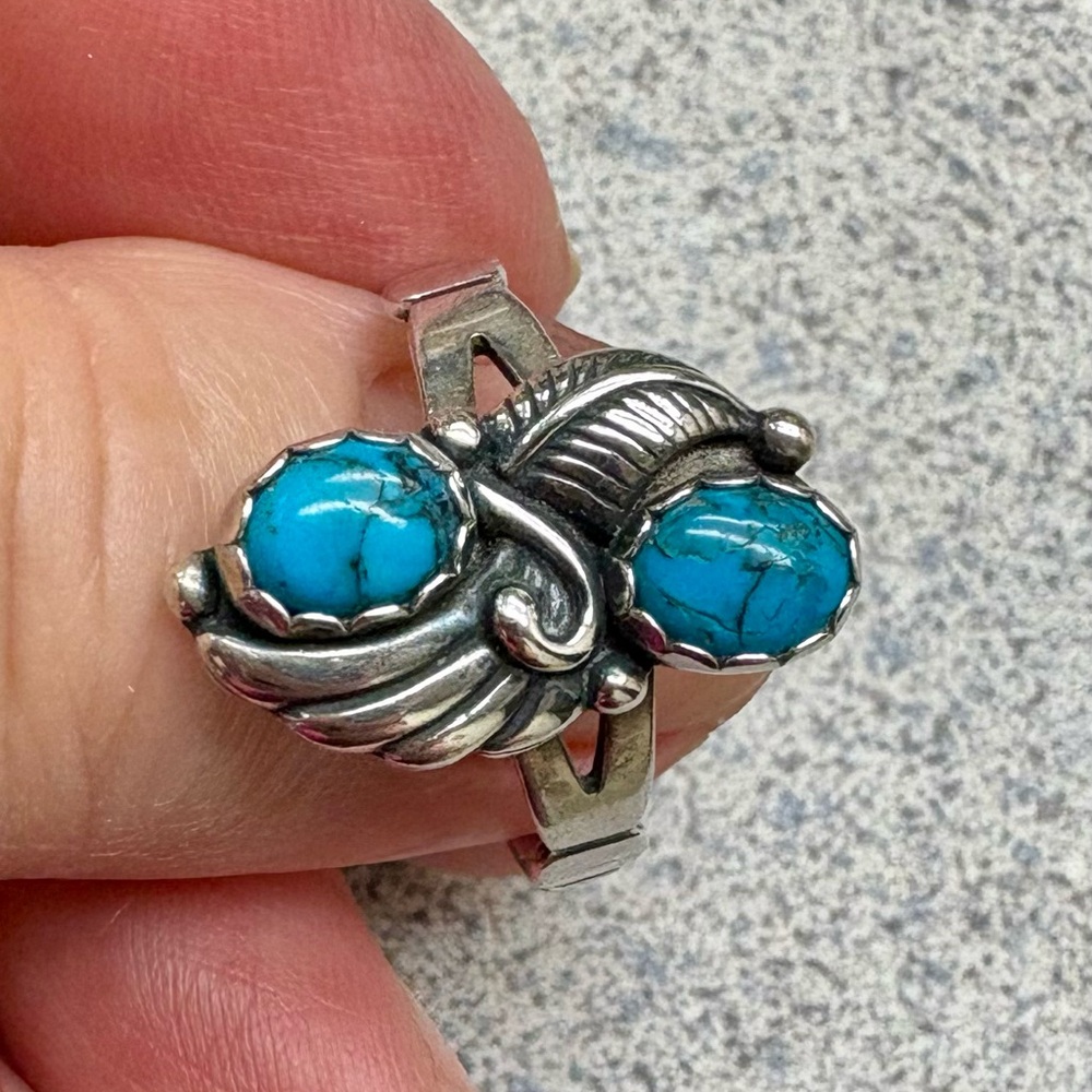 Vintage sterling Silver Turquoise Ring